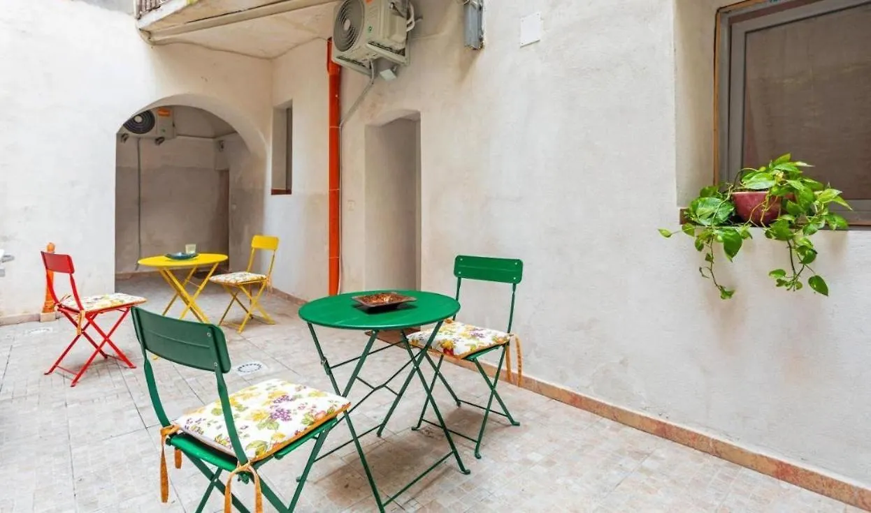 Apartment Holiday Home Ettore Catania